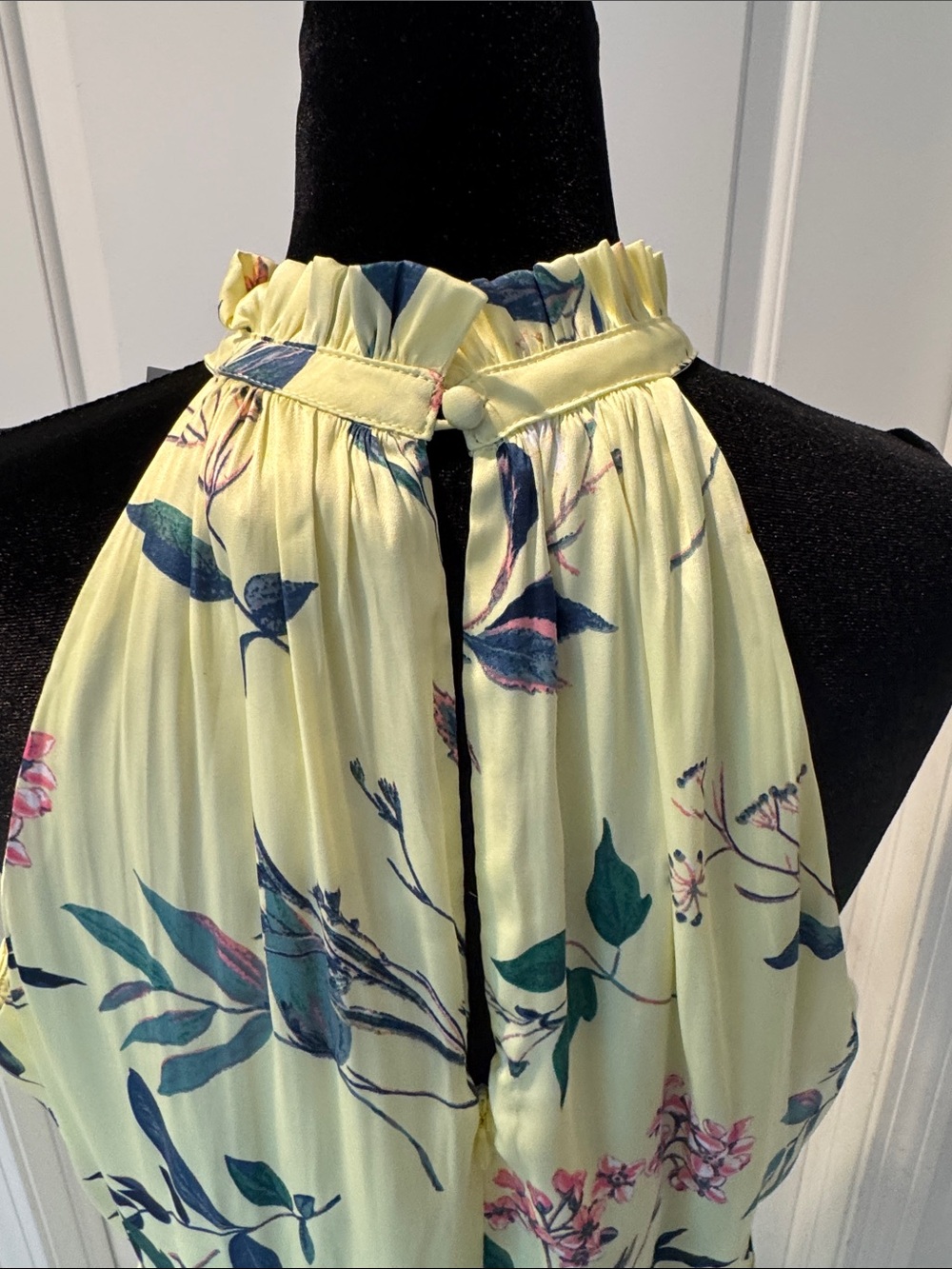Banana Republic Light Yellow Floral Soft Satin Halter Midi Dress NWT SIZE 12 - Picture 5 of 6